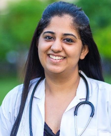 Dr. Kanika Sabharwal Physician